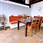 Casa Karoline With A Sunny Terrace, Heated Pool, Comfort And Privacy In A Quiet Neighborhood *