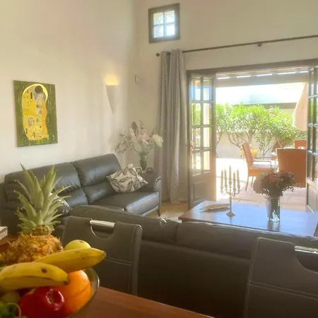 Casa Karoline With A Sunny Terrace, Heated Pool, Comfort And Privacy In A Quiet Neighborhood Villa *
