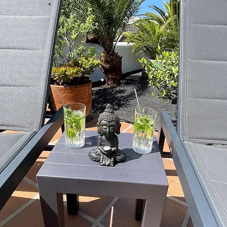 빌라 Casa Karoline With A Sunny Terrace, Heated Pool, Comfort And Privacy In A Quiet Neighborhood