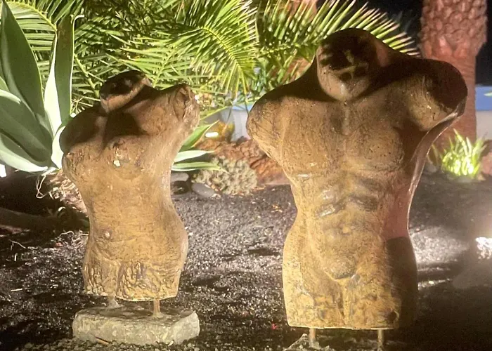 Casa Karoline With A Sunny Terrace, Heated Pool, Comfort And Privacy In A Quiet Neighborhood Willa