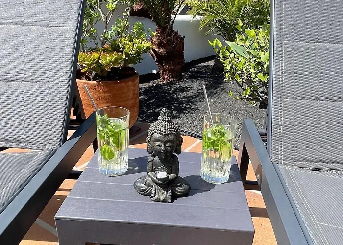 Willa Casa Karoline With A Sunny Terrace, Heated Pool, Comfort And Privacy In A Quiet Neighborhood